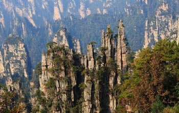 長沙出發(fā)到黃龍洞、張家界森林公園、天門山、鳳凰五日游
